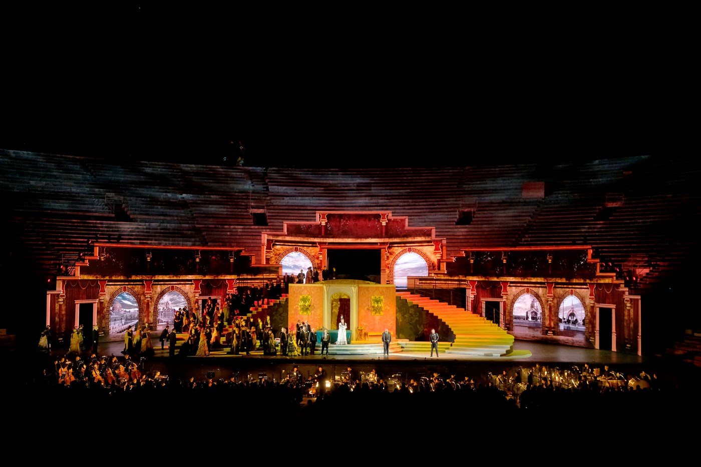 Fra "La Traviata" Arena di Verona